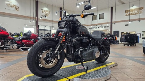 041937 2022 harley davidson FXFBS fat bob 114 cruiser vivid black - Photo 5