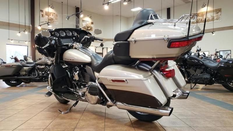 2018 Harley-Davidson Ultra Limited in Trussville, Alabama - Photo 7