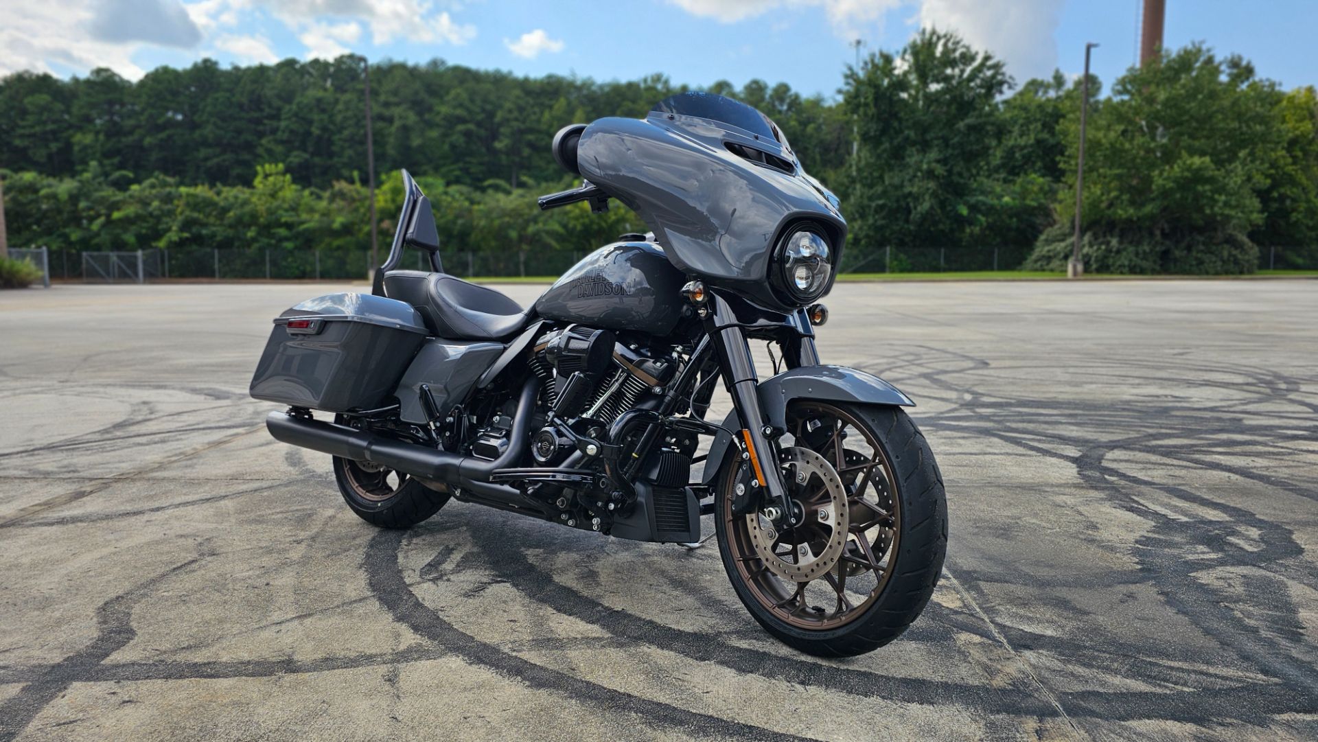 608877 2022 harley davidson flhxst street glide st touring gunship gray - Photo 11