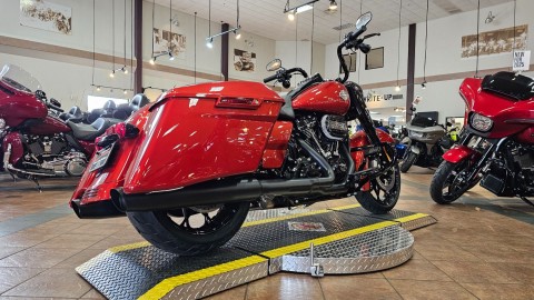 617083 2025 harley davidson flhrxs road king special touring whiskey fire - Photo 8