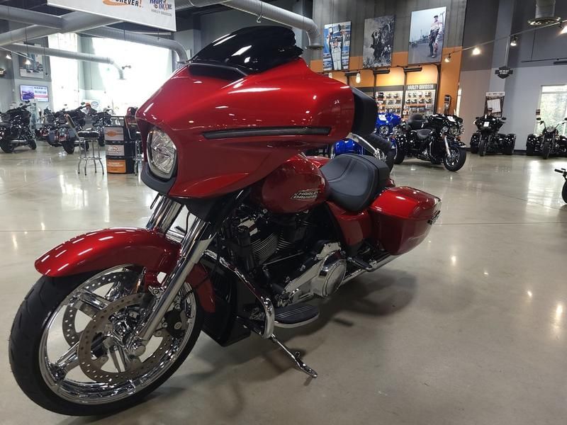 2025 Harley-Davidson Street Glide® in Trussville, Alabama - Photo 4