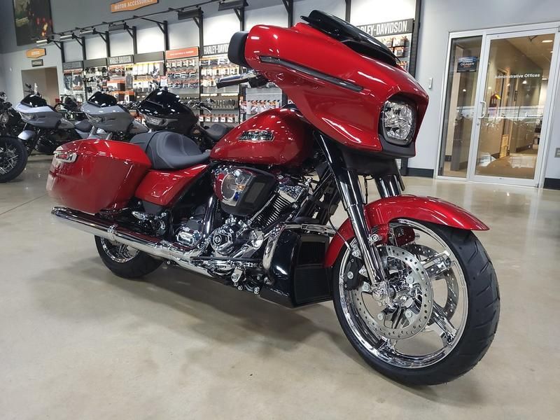 2025 Harley-Davidson Street Glide® in Trussville, Alabama - Photo 3