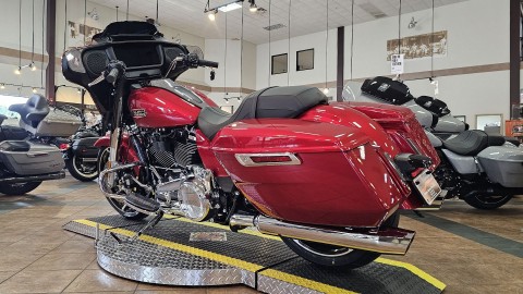 633864 2025 harley davidson flhx street glide touring brilliant red - Photo 7