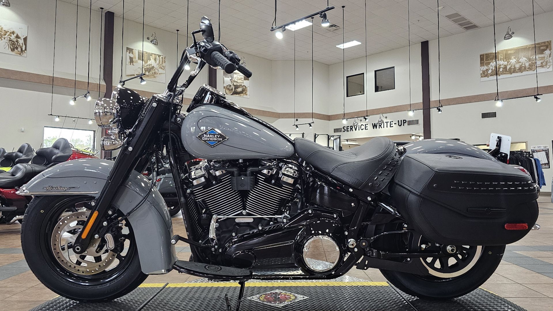 024789 2026 harley davidson flhc heritage classic cruiser dark billiard gray - Photo 6