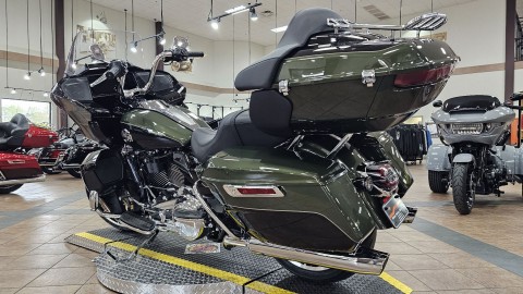 617693 2026 harley davidson FLTRXL road glide limited touring olive steel metallic - Photo 6