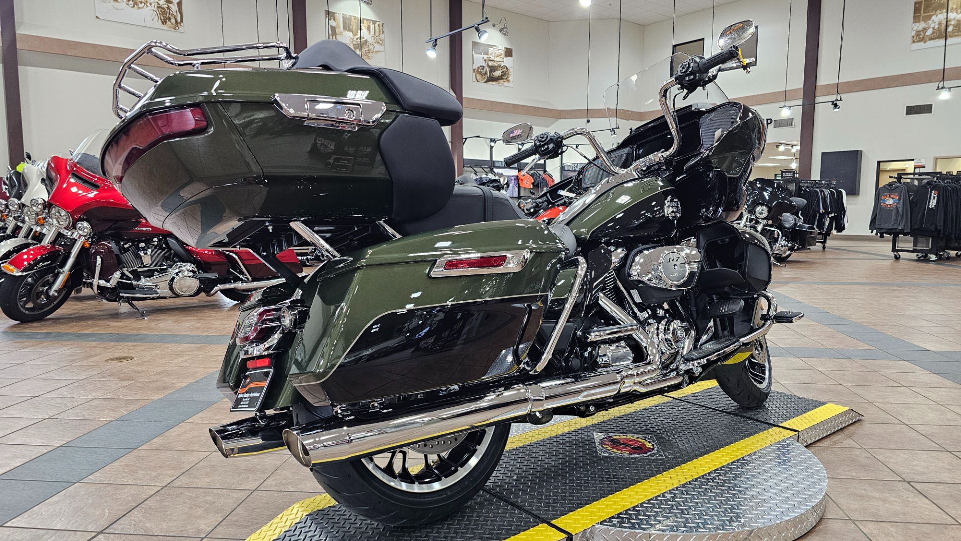 617693 2026 harley davidson FLTRXL road glide limited touring olive steel metallic - Photo 7