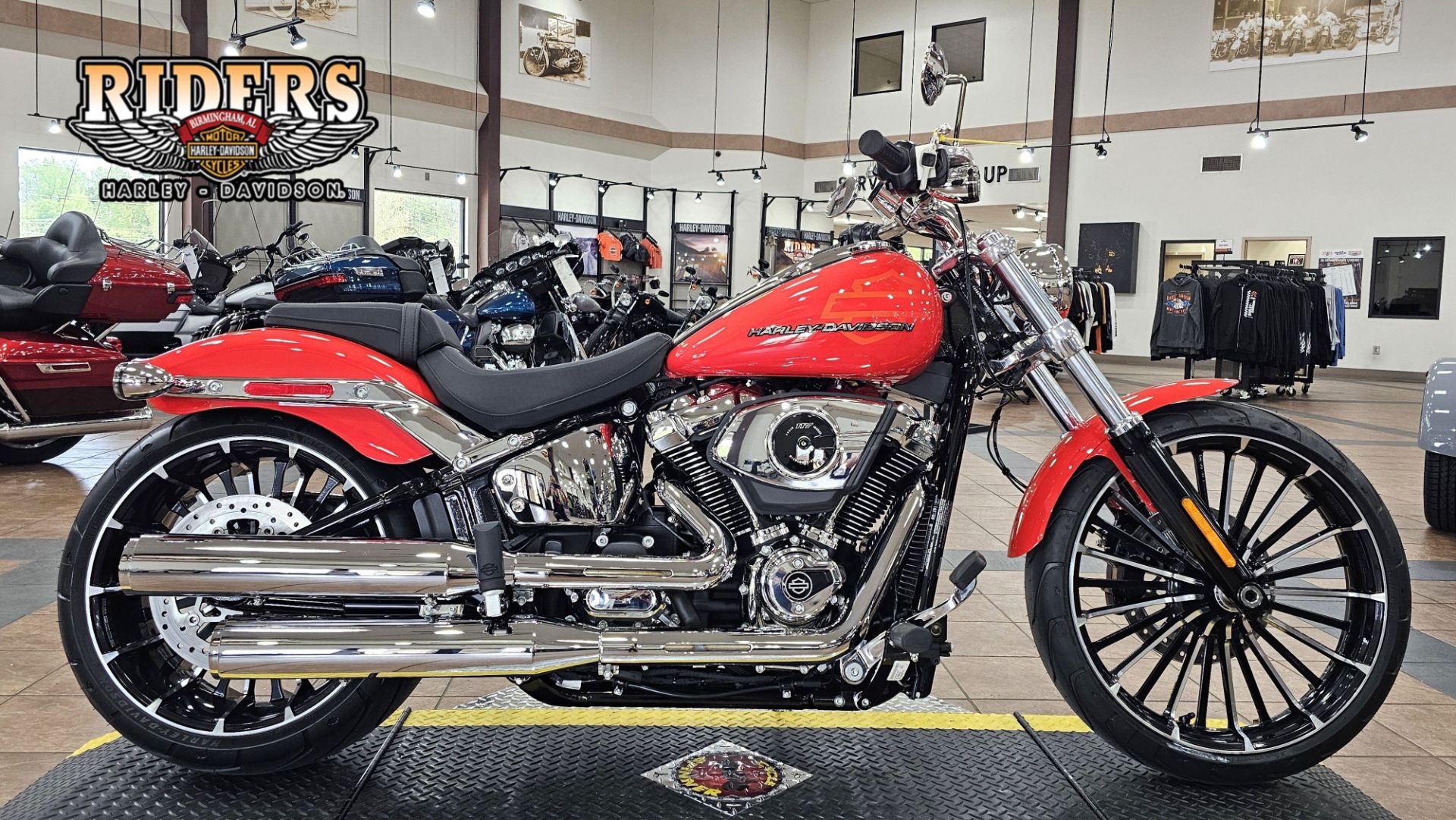 027289 2026 harley davidson FXBR breakout cruiser blood orange - Photo 1