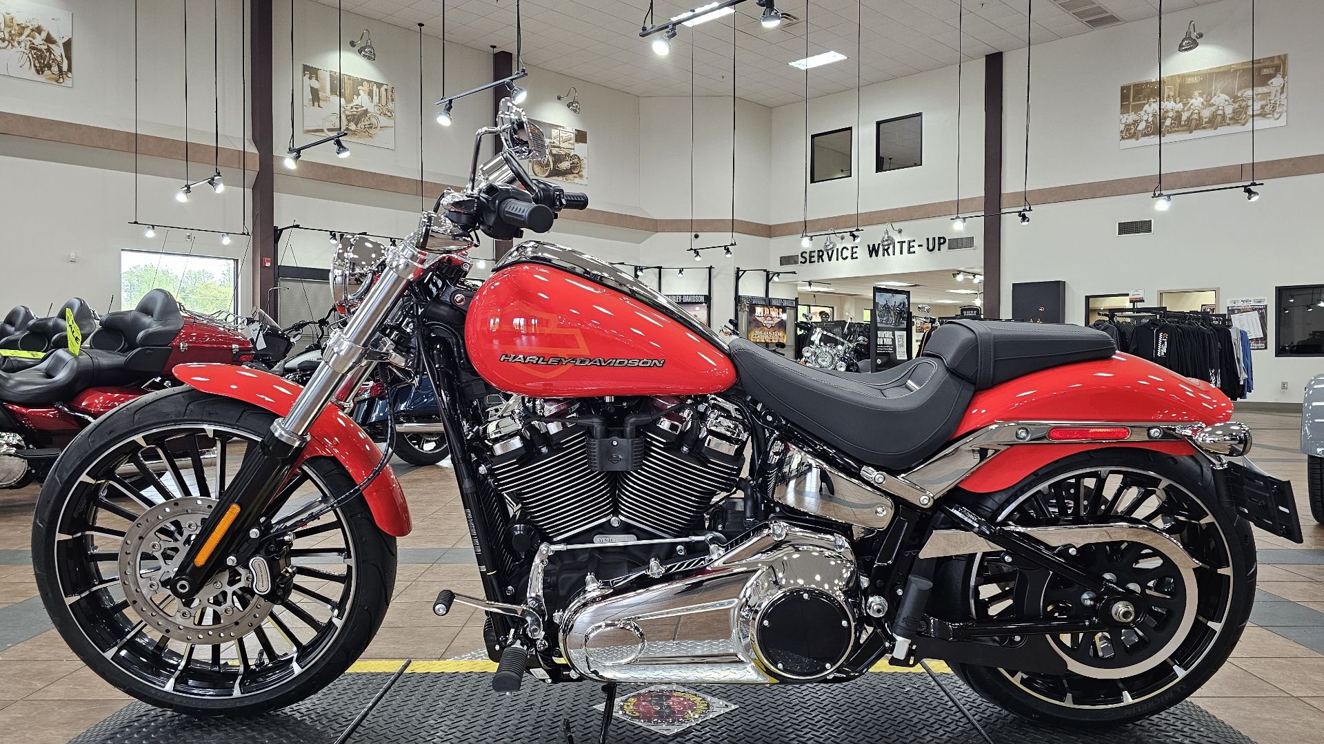 2026 Harley-Davidson Breakout® in Trussville, Alabama - Photo 5