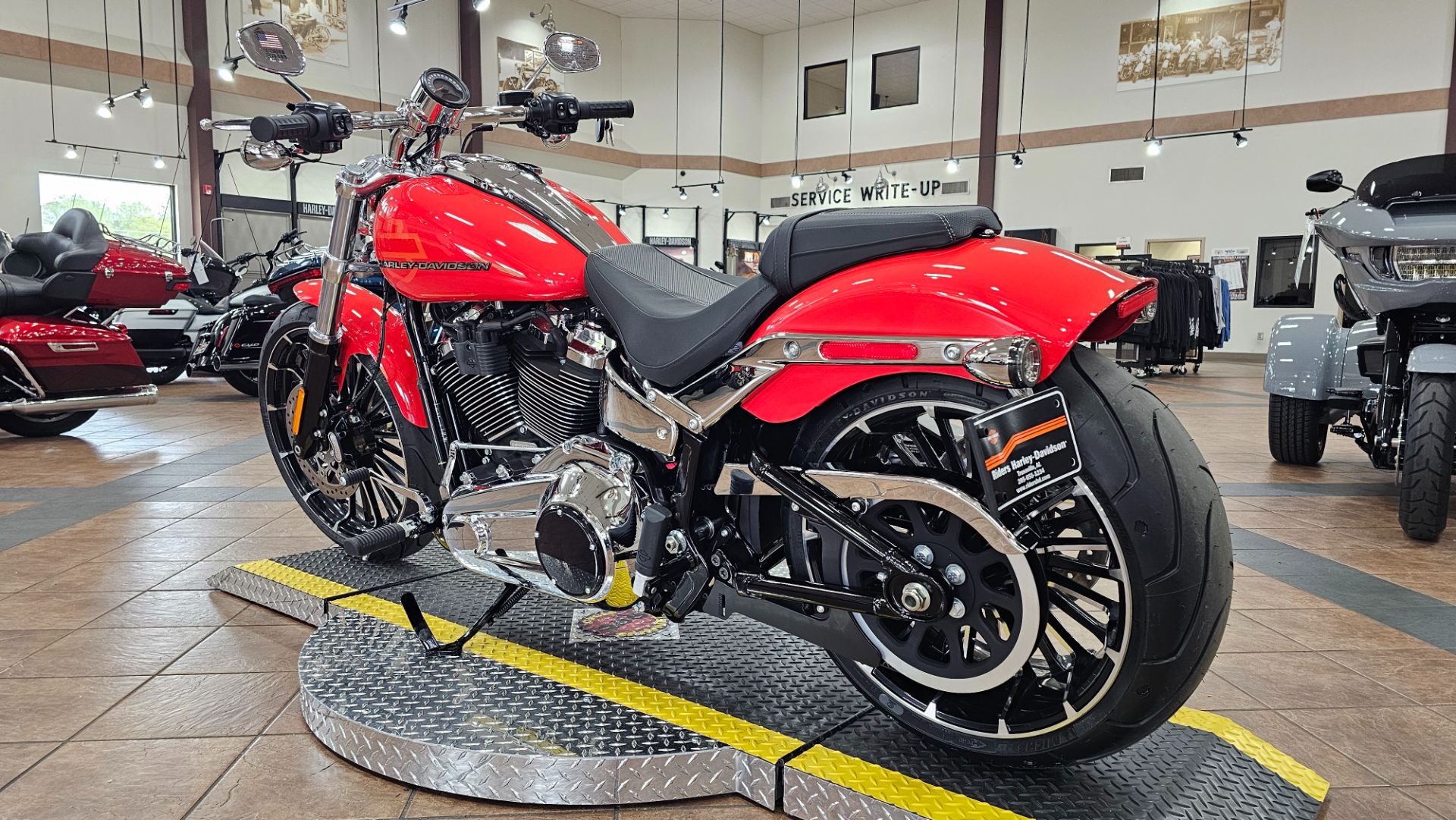 2026 Harley-Davidson Breakout® in Trussville, Alabama - Photo 6