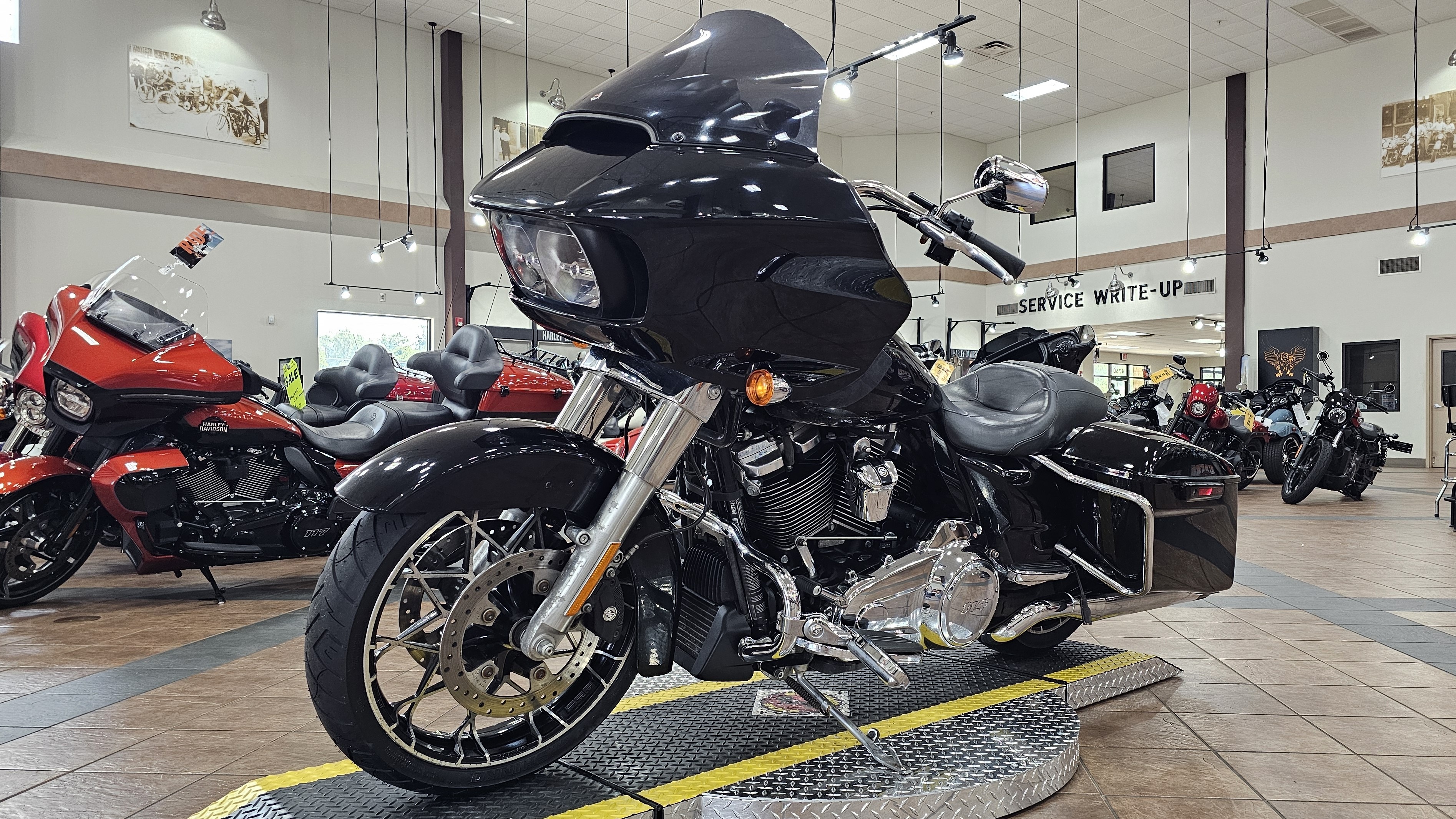 2021 Harley-Davidson Road Glide® Special 5