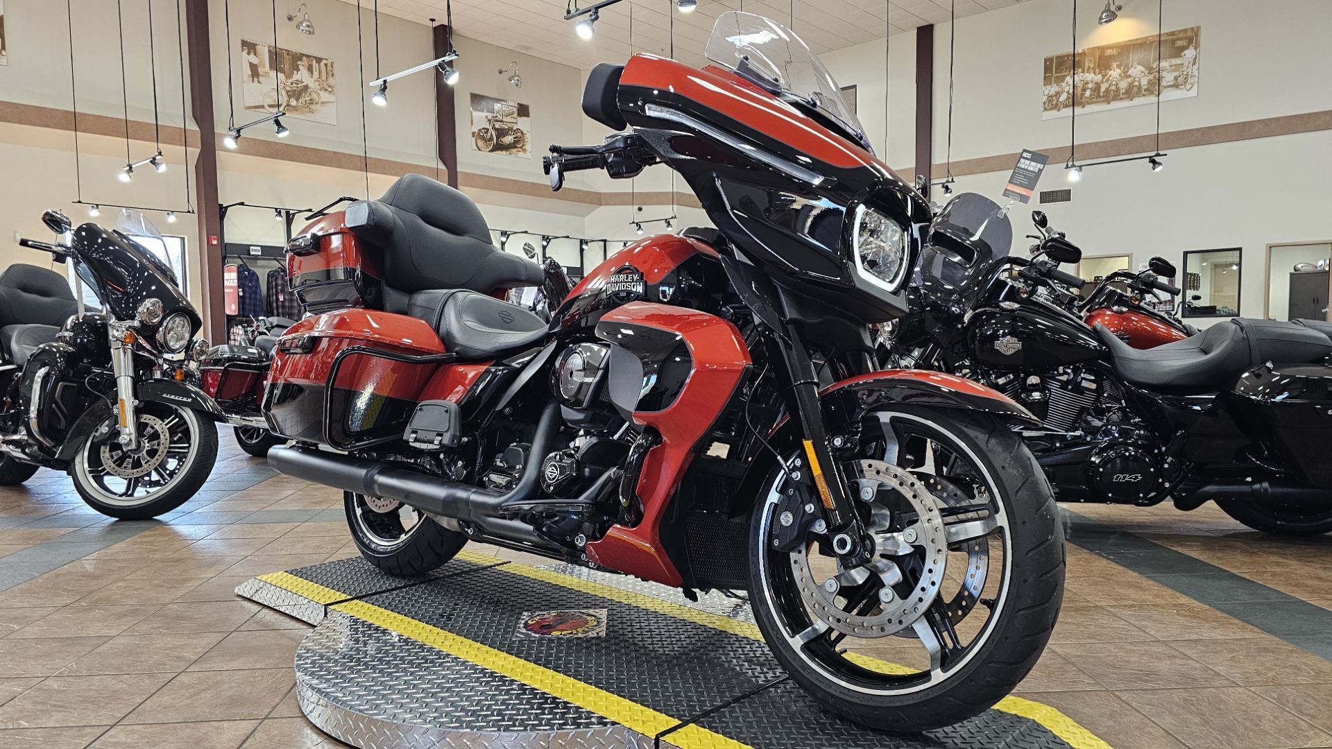 2025 Harley-Davidson Street Glide® Ultra in Trussville, Alabama - Photo 4