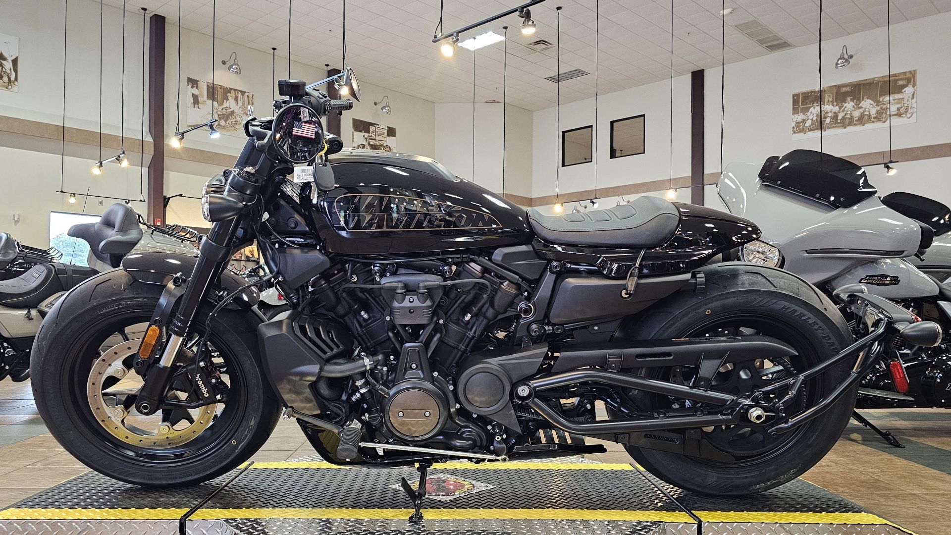 309164 2024 Harley Davidson RH1250S Sportster S Vivid Black - Photo 6