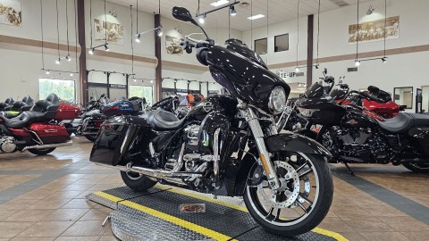 2019 Harley-Davidson Street Glide® in Trussville, Alabama - Photo 3
