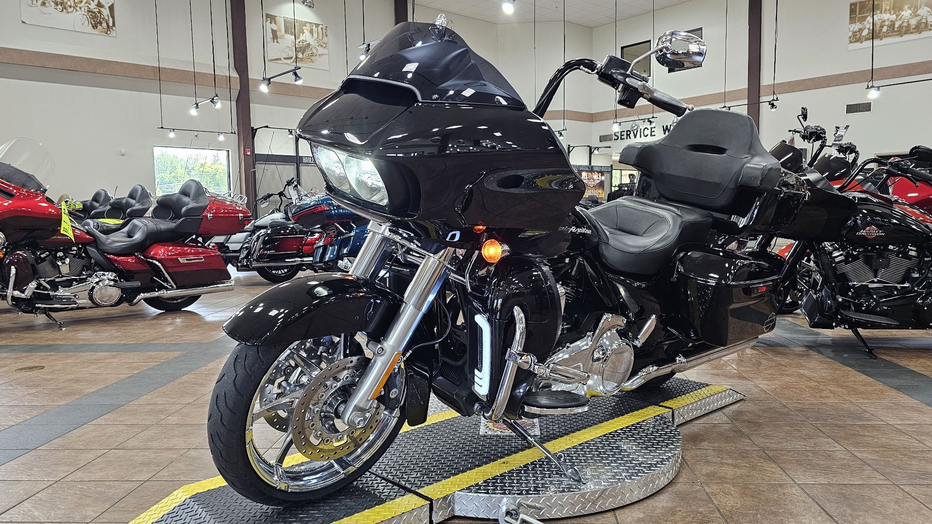 2016 Harley-Davidson Road Glide® in Trussville, Alabama - Photo 4