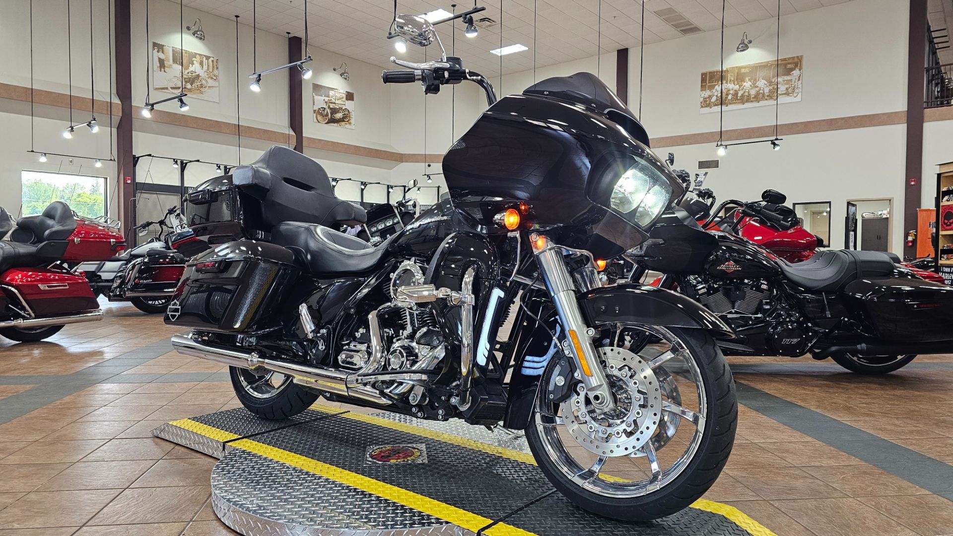 2016 Harley-Davidson Road Glide® in Trussville, Alabama - Photo 3