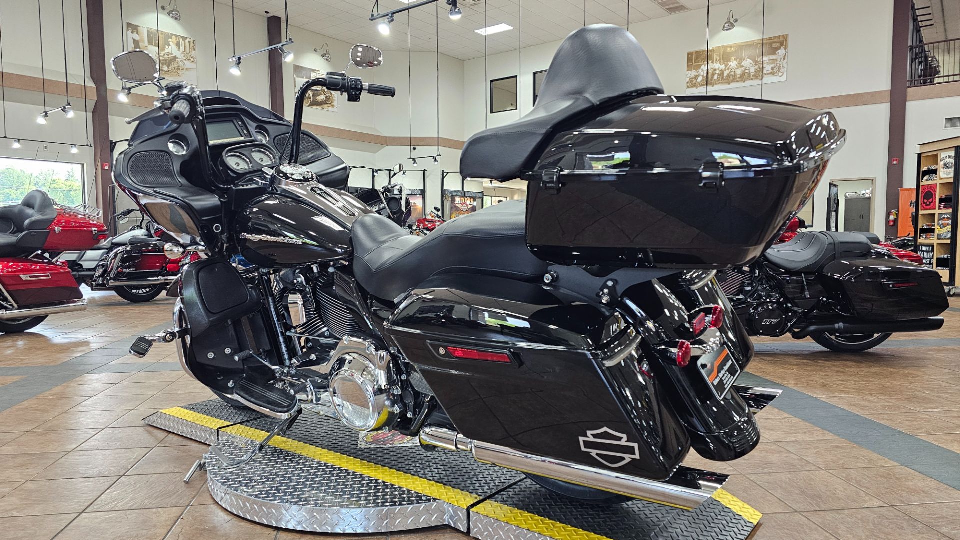 2016 Harley-Davidson Road Glide® in Trussville, Alabama - Photo 6