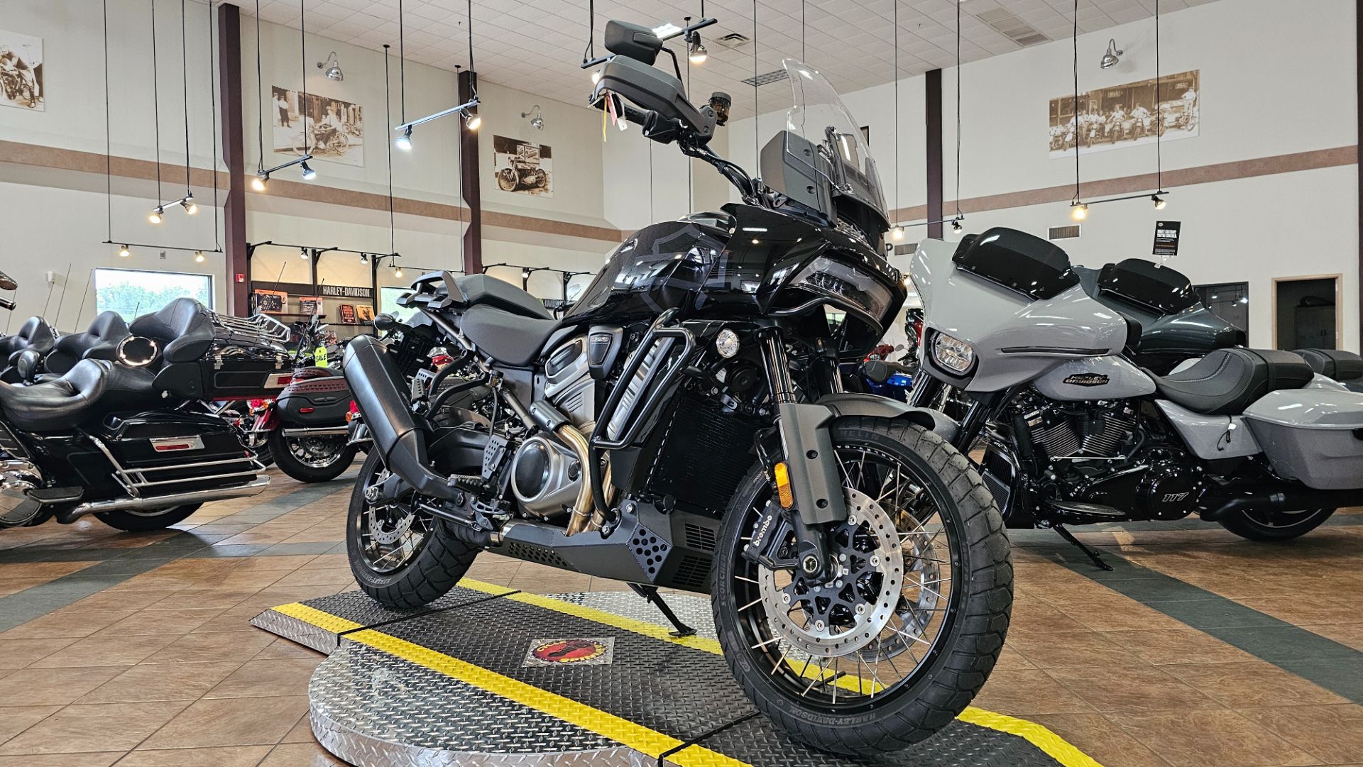 2023 Harley-Davidson Pan America™ 1250 Special in Trussville, Alabama - Photo 4
