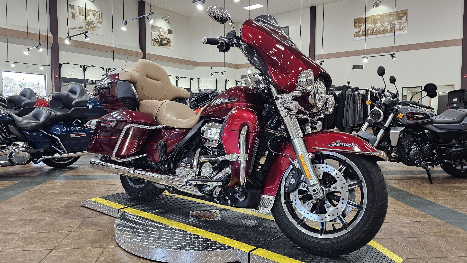 2017 Harley-Davidson Ultra Limited Low in Trussville, Alabama - Photo 3