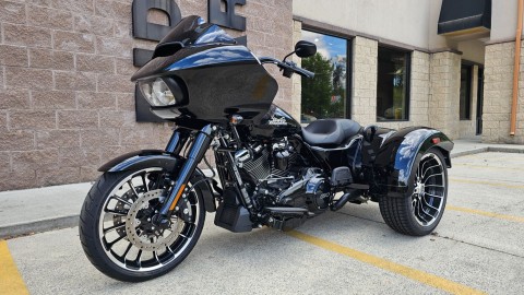 2023 Harley-Davidson Road Glide® 3 in Trussville, Alabama - Photo 4