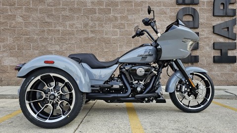 851625 2026 harley davidson fltrt road glide 3 trike dark billiard gray - Photo 3