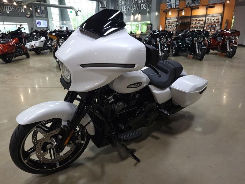2024 Harley-Davidson Street Glide® in Pelham, Alabama - Photo 8