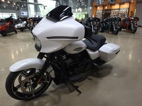 2024 Harley-Davidson Street Glide® in Pelham, Alabama - Photo 8