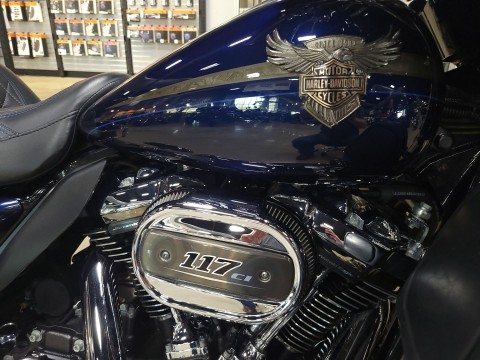 2018 Harley-Davidson 115th Anniversary CVO™ Limited in Pelham, Alabama - Photo 3