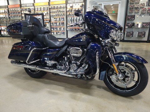 2018 Harley-Davidson 115th Anniversary CVO™ Limited in Pelham, Alabama - Photo 6