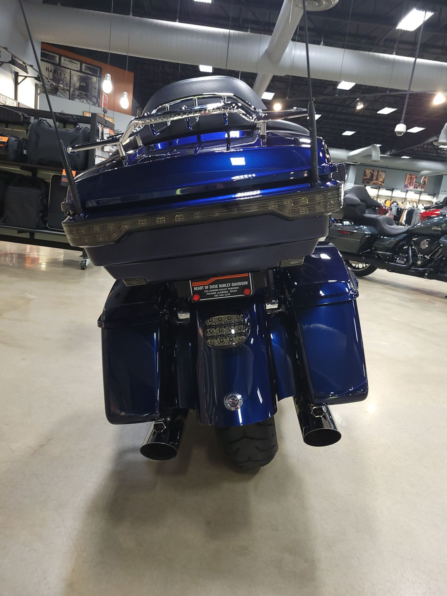 2018 Harley-Davidson 115th Anniversary CVO™ Limited in Pelham, Alabama - Photo 12