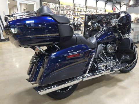 2018 Harley-Davidson 115th Anniversary CVO™ Limited in Pelham, Alabama - Photo 13