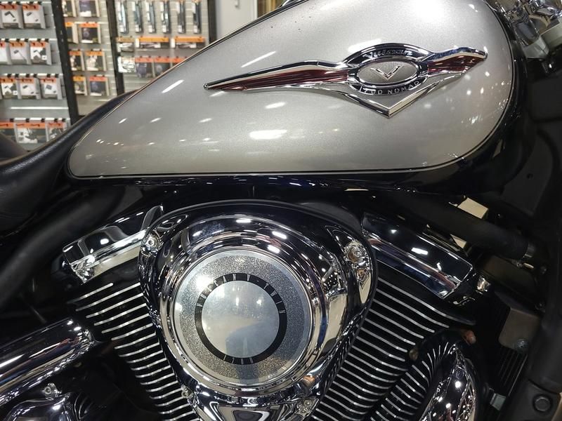 2011 Kawasaki Vulcan® 1700 Nomad™ in Pelham, Alabama - Photo 3