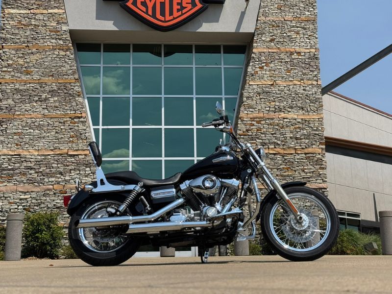 2008 Harley-Davidson Dyna Super Glide Custom in Pelham, Alabama - Photo 2