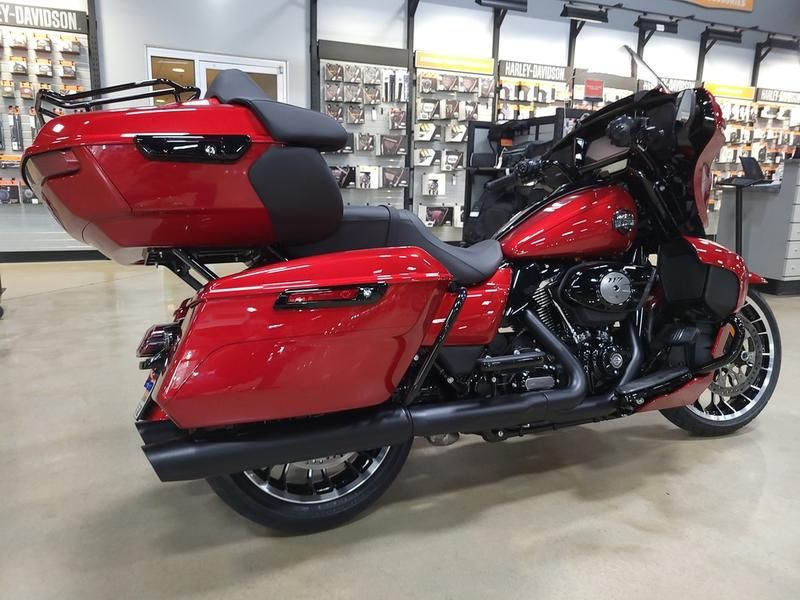 2026 Harley-Davidson Street Glide® Limited in Pelham, Alabama - Photo 16