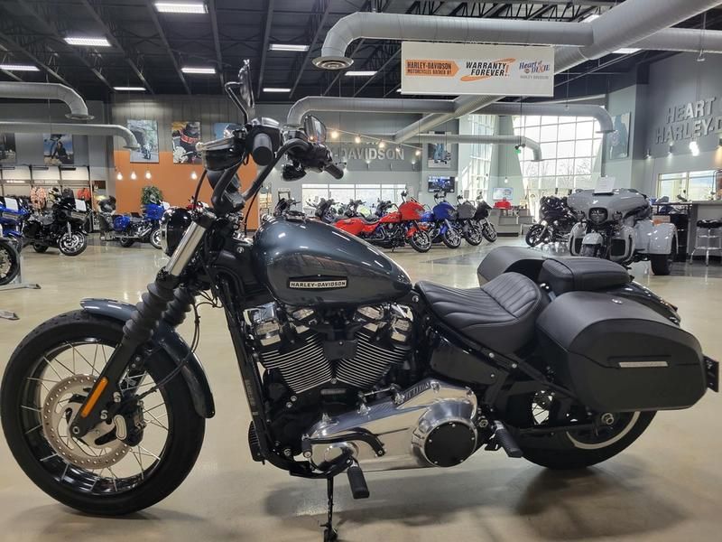 2025 Harley-Davidson Street Bob® in Pelham, Alabama - Photo 10