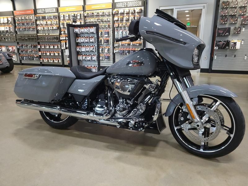 2026 Harley-Davidson Street Glide® in Pelham, Alabama - Photo 6