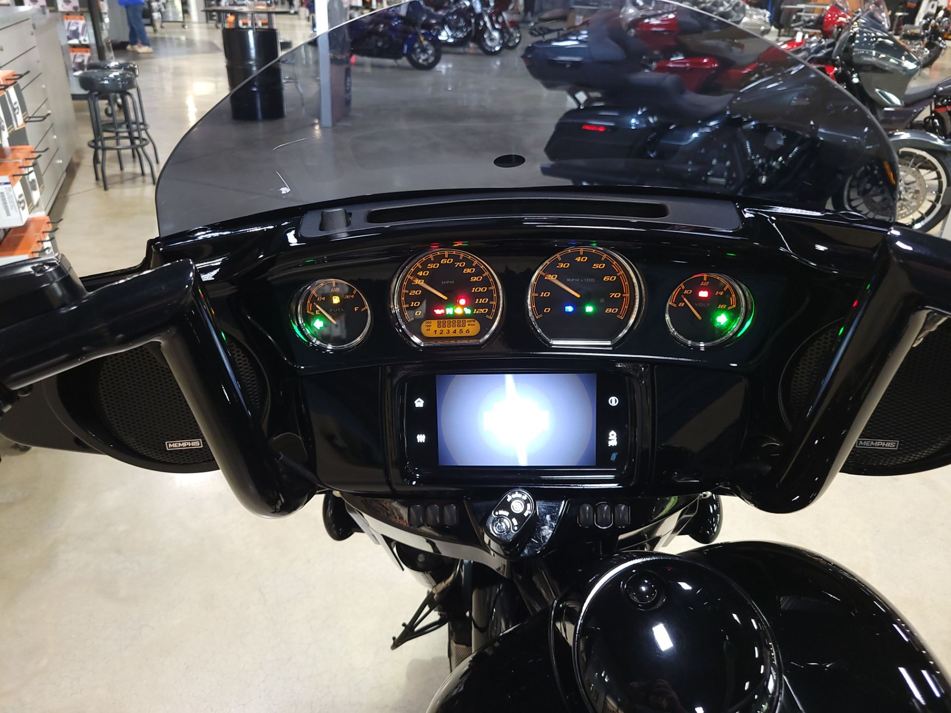 2019 Harley-Davidson Street Glide® Special in Pelham, Alabama - Photo 16