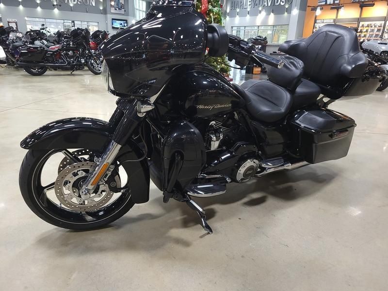 955721 2017 harley davidson flhxse cvo street glide touring dark slate candy arctic black - Photo 11