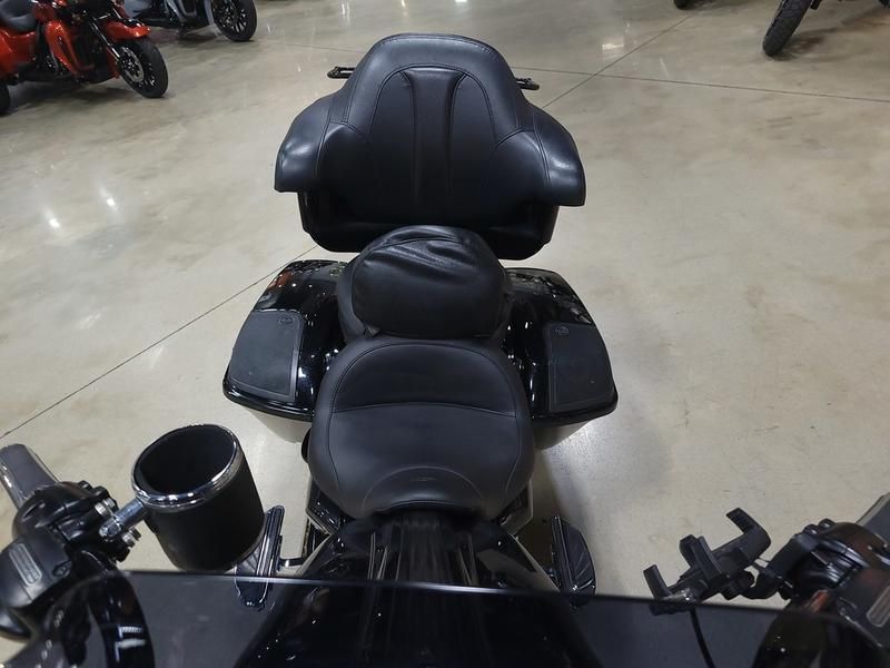 955721 2017 harley davidson flhxse cvo street glide touring dark slate candy arctic black - Photo 20