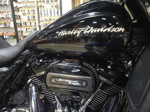 955721 2017 harley davidson flhxse cvo street glide touring dark slate candy arctic black - Photo 4