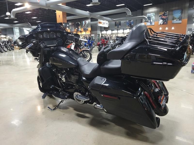 955721 2017 harley davidson flhxse cvo street glide touring dark slate candy arctic black - Photo 13