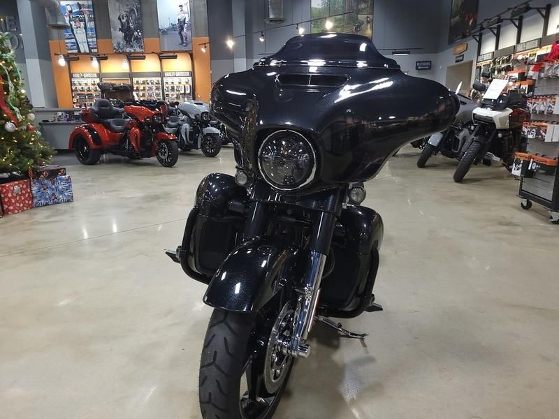 955721 2017 harley davidson flhxse cvo street glide touring dark slate candy arctic black - Photo 10