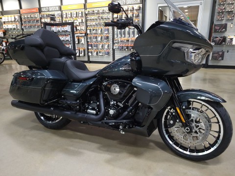 2026 Harley-Davidson Road Glide® Limited in Pelham, Alabama - Photo 6