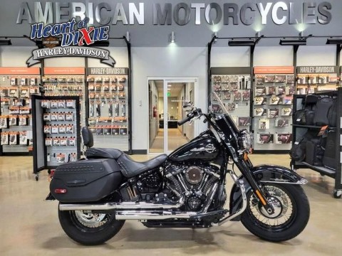 066635 2019 harley davidson FLHC Softail Heritage Classic cruiser vivid black - Photo 1