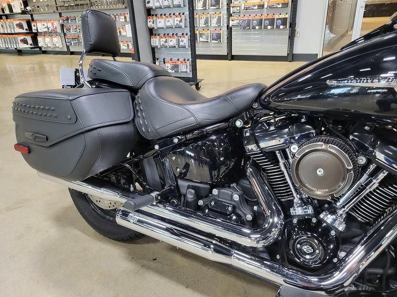 2019 Harley-Davidson Heritage Classic 107 in Pelham, Alabama - Photo 4