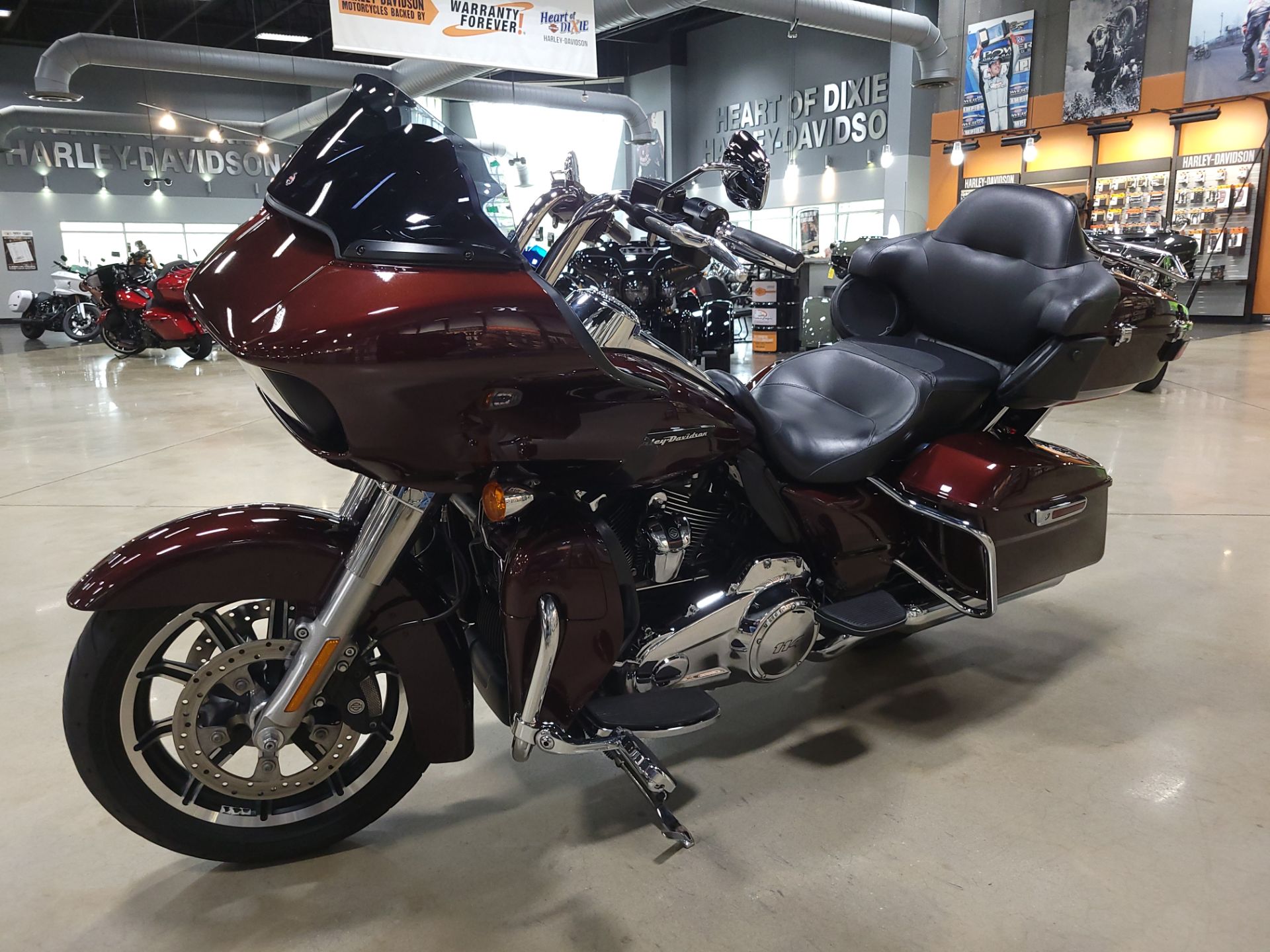 2019 Harley-Davidson Road Glide® Ultra 8