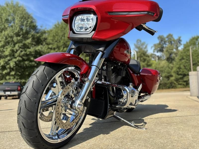 2025 Harley-Davidson Street Glide® in Pelham, Alabama - Photo 12