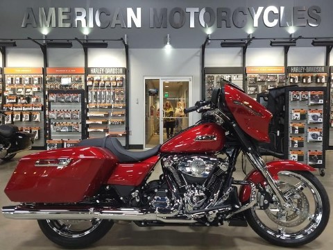 2025 Harley-Davidson Street Glide® in Pelham, Alabama - Photo 3