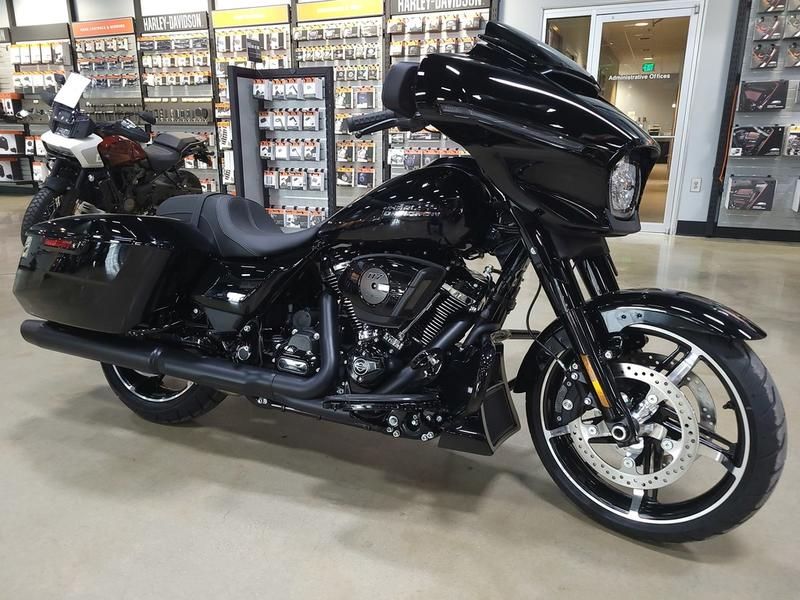 2026 Harley-Davidson Street Glide® in Pelham, Alabama - Photo 8