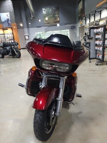 2017 Harley-Davidson Road Glide® Ultra in Pelham, Alabama - Photo 10