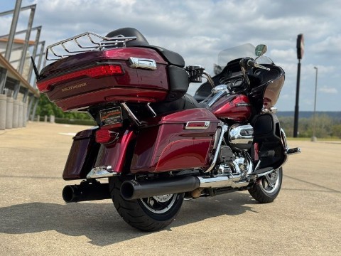 2017 Harley-Davidson Road Glide® Ultra in Pelham, Alabama - Photo 17